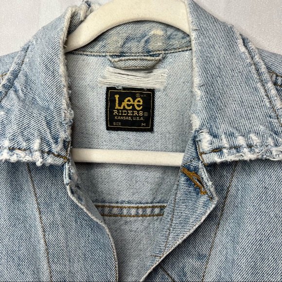 Vintage Lee Riders Denim Jacket Distressed Size Medium - Picture 3 of 15